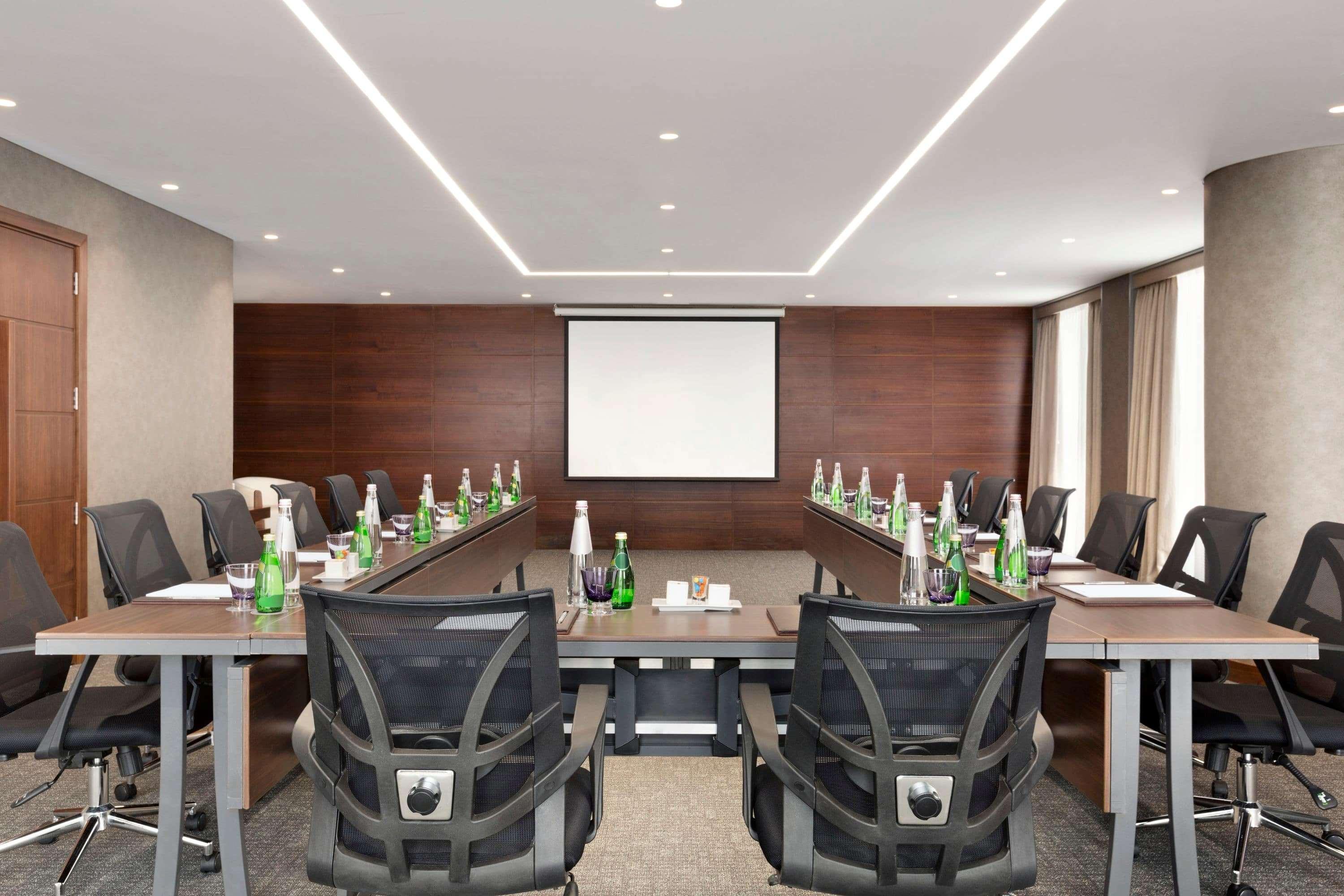 Hotel The First Collection Dubai Marina Esterno foto Meeting room
