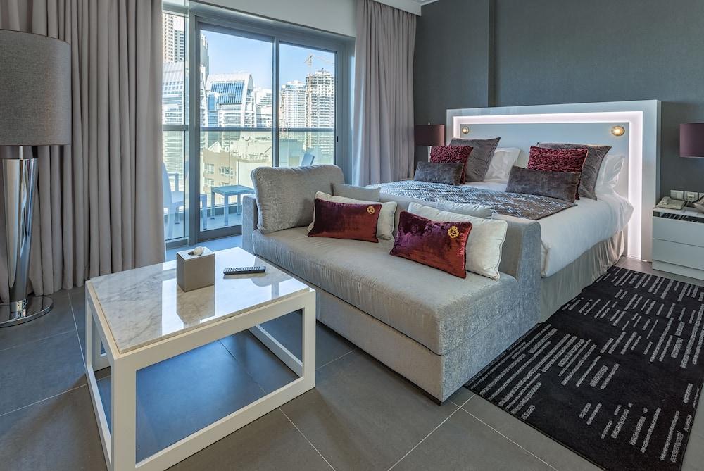 Hotel The First Collection Dubai Marina Esterno foto A room at the hotel