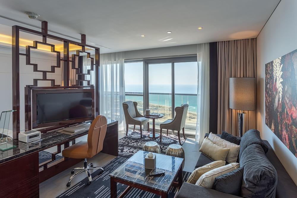Hotel The First Collection Dubai Marina Esterno foto A room at the hotel